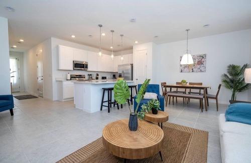 Davenport House | Captivating Family House - Resort Access