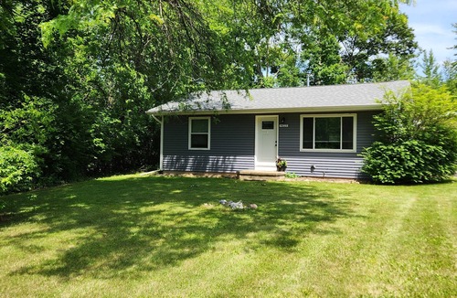 Brooklyn House | Cardinal Cottage in Brooklyn, MI