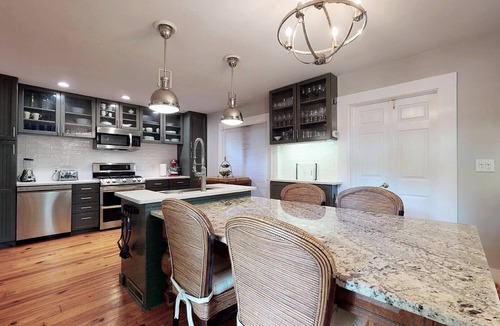 Marietta Cottage | Carriage House, Exec Monthly Rental, Garage, All Util/internet, Spoil Yourself!