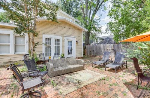 Albany House | Central Albany Home with Covered Porch & Patio!