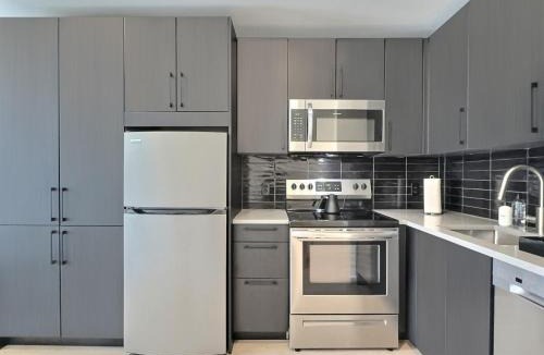 Five Points South Apartment | Central Bham Vibes, Stay Near It All