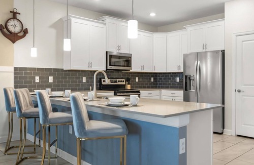 Davenport House | ChampionsGate Family Home—Pool, Hot Tub & Cinema