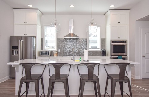 Dadeville House | Changes in Latitude by Lake Martin Vibe