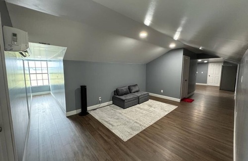 East Palatka Apartment | Charming 1-bedroom apartment #A in awesome East Palatka with WiFi, AC