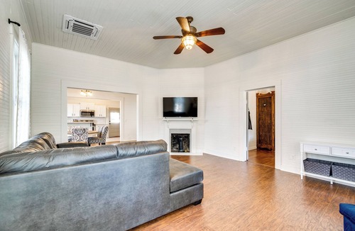 Historic District House | Charming 100-Year-Old Home < 1 Mi to Downtown