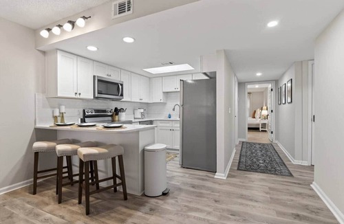 Auburn House | Charming 2BR/2BA Condo - Steps from Auburn Campus