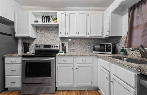 Foley Cottage | Charming 3-bedroom cottage with WiFi and AC in Foley