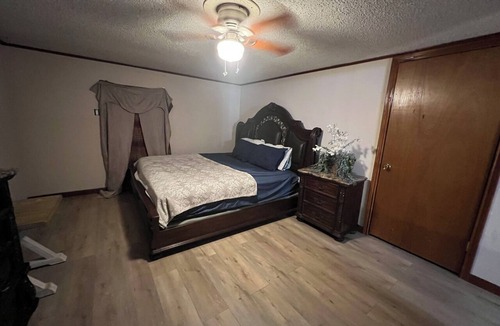 Schriever Other | Charming 3 bedroom farmhouse with AC in wonderful Schriever
