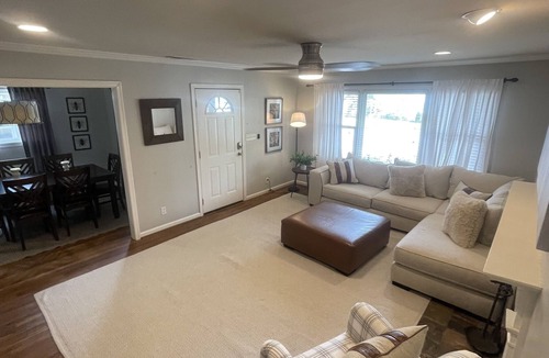 Homewood House | Charming 3 Bedroom - minutes to Samford or UAB