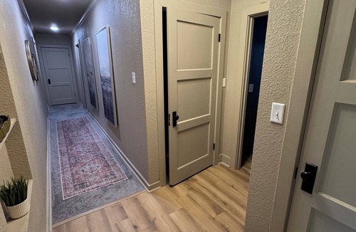 East Camden House | Charming 3-bedroom house w/WiFi, close to Highland Industrial Park- East Camden