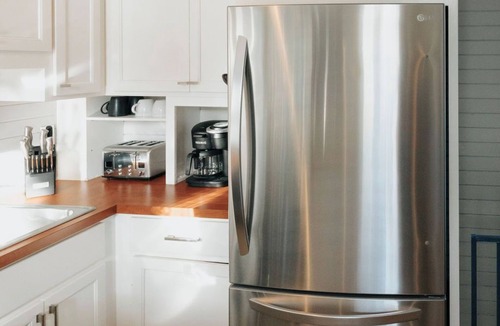 Dune Allen Beach House | Charming 30A Carriage House. Steps to Beach & Pool. Sleeps up to 5