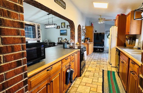 Kincheloe House | Charming 4-bedroom house with WiFi and AC in Kincheloe