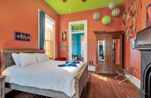 Esplanade Ridge Bed & Breakfast | Charming Esplanade suite with private balcony. 20-min walk to French Quarter.