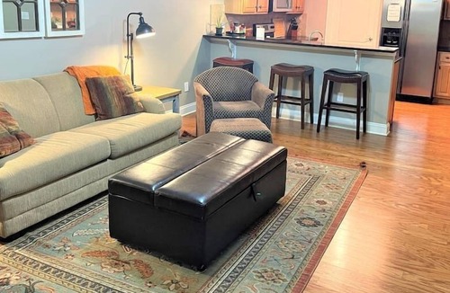 Auburn Apartment | Charming Family Friendly Condo in Ideal Location