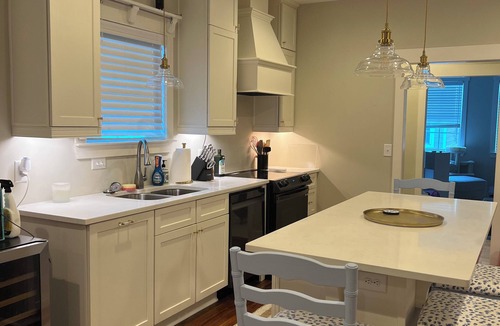 Opelika Cottage | Charming Game Day House