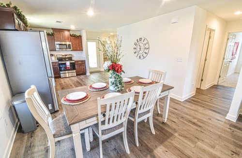 Tuscaloosa House | Charming Getaway ★ Perfect for Game Day and Campus Visit ★ Parking 2 Car Garage