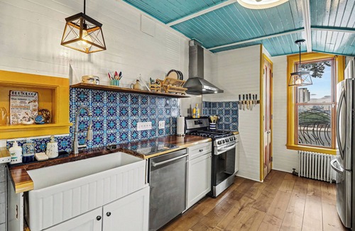 Corktown House | Charming Historic 2 Bedroom Corktown Home With Spanish Style Kitchen
