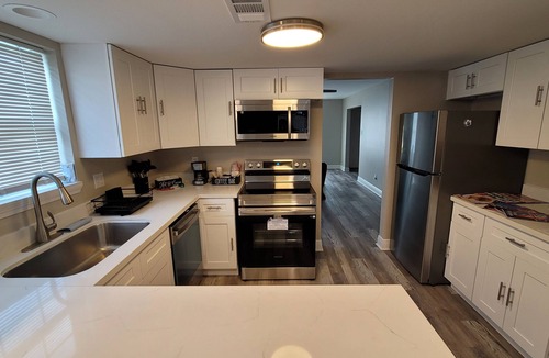 Lakewood House | Charming Lakeview 3-bedroom townhome w King bed in New Orleans w/gameroom, WIFI