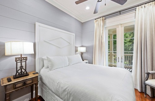Forest District House | Charming Retreat Just Blocks to Beach