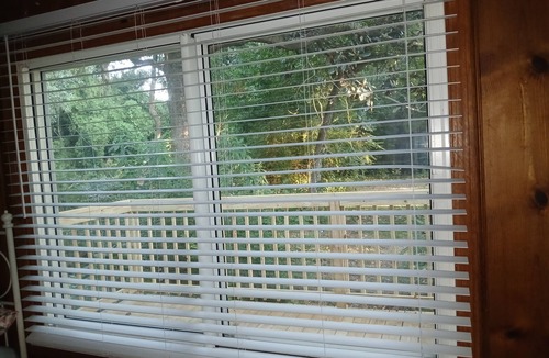 Mississippi City Apartment | Charming studio with DECK, WiFi and AC near beach in wonderful Gulfport