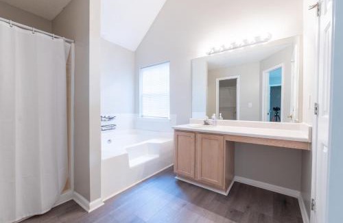 Decatur House | Charming Suburb 20 Min to ATL!
