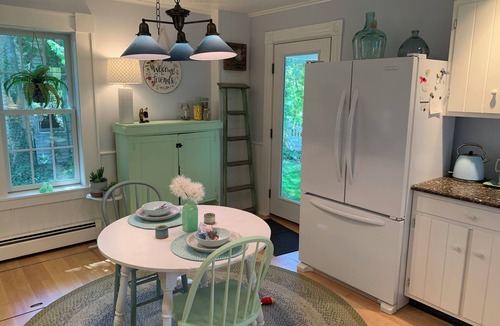Leland Cottage | Charming updated cottage in the heart of Leland. Walk to all the attractions!