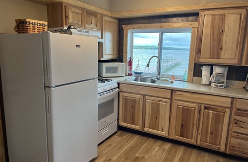Indian River Cottage | Charming Waterfront Cottage on Mullett Lake