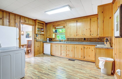 Woodland Cottage | Charming Woodland Home, 12 Mi to Big Lazer Creek!
