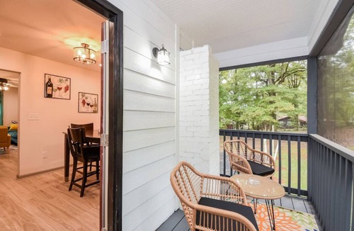 Browns Mill Park House | Cheerful Upstairs Unit of Guest Home with Private Terrace, BBQ Area & Yard Games