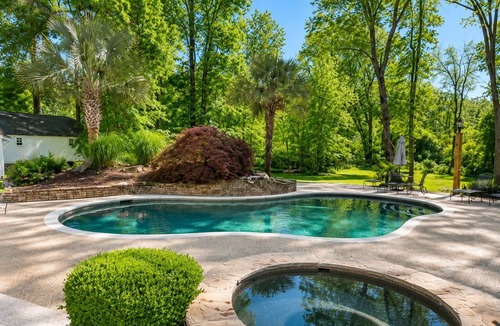 Griffin House | Chef’s Château Suite A Private King Suite with Pool & Hot Tub