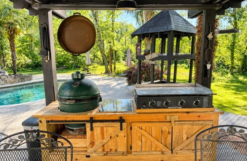 Griffin House | Chef’s Château Suite A Private King Suite with Pool & Hot Tub