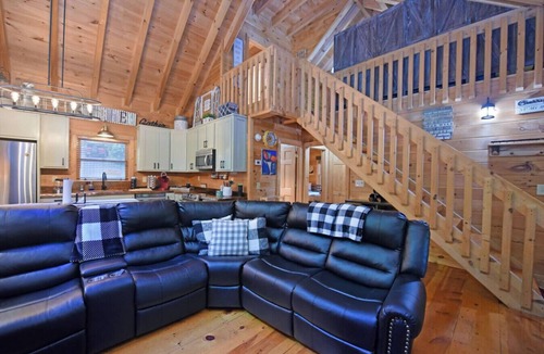 Cherry Log Cabin | Cherry Log Cabin | Adults-Only Luxury Mountain Retreat Gourmet Kitchen Firepits