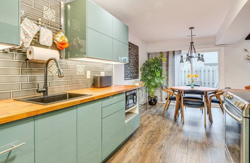 Renaissance Place House | Chic Dtwn Indy Home, Close to Massachusetts Ave, with Private Garage & Courtyard