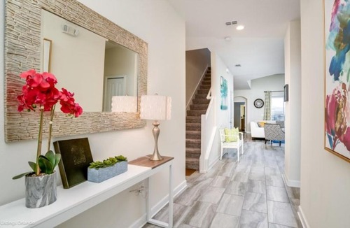 Davenport House | Children's Themed Rooms & Private pool spa villa