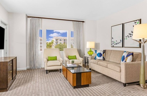 Williamsburg Resort | Christmas in Florida! 2 Bedroom, 2 Bath Villa – Marriott’s Grande Vista, Orlando