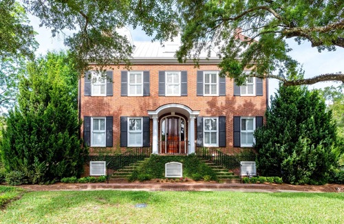 Fairhope House | Church St Collection - 109 Upper Levels