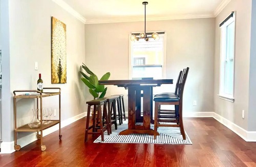 Sylvan Hills Apartment | City Home with Forest Views, 7 mins from airport