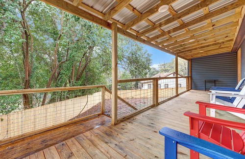 Columbus House | Classic Comfort Home- Near Ft Benning Large Deck Sleeps 10