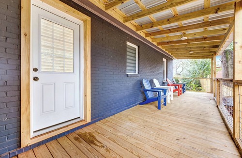 Columbus House | Classic Comfort Home- Near Ft Benning Large Deck Sleeps 10