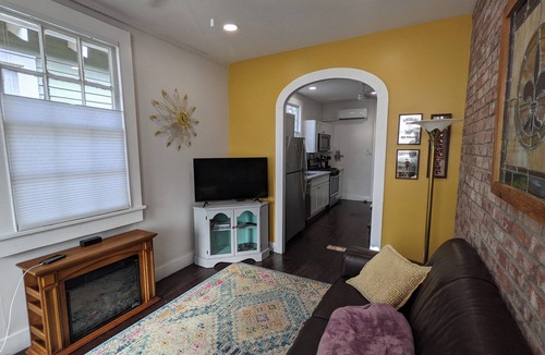 Irish Channel Apartment | Classic Cozy 1-bedroom Uptown Shotgun w/Patio in New Orleans