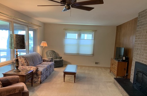 Bradley Cottage | Classic Lakefront Cottage on All-Sports Duncan Lake