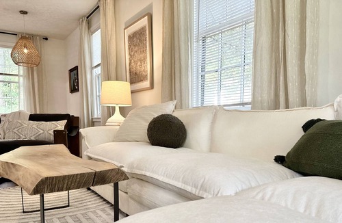 Avondale House | Clean and cozy private house in Avondale!