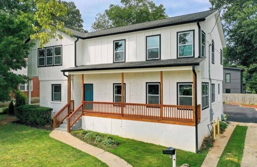 Capitol View House | Close to Mercedes Benz Stadium, State Farm Arena 5-brm house with AC in Atlanta