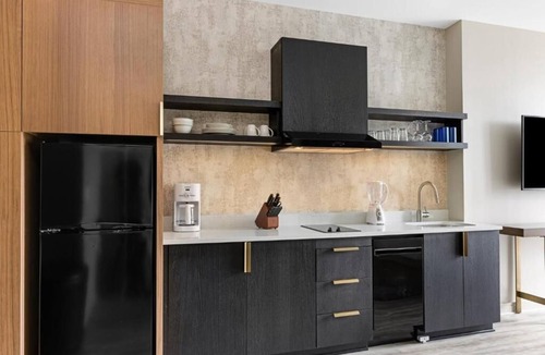 Downtown Atlanta Condo | Club Wyndham Margaritaville Inspired 2 Bedroom Deluxe in Atlanta
