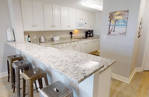 Tybee Island Condo | Coastal Living & Fantastic Views w/Pool Access