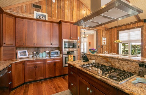 Bay St Louis Villa | Coastal vibe without the crowds. Main house with 2 studio apartments included.