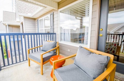 Auburn Apartment | College Street Cottage-1.5 miles to Campus