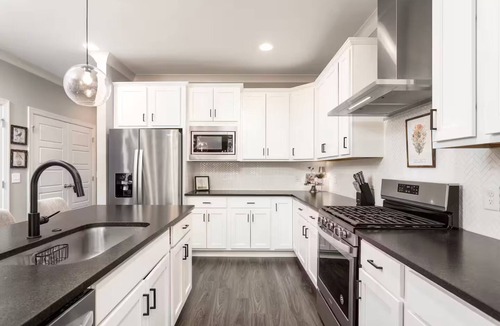 Auburn House | Comfort & Convenient in Auburn