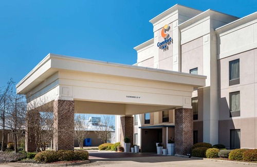 Pearl Hotel | Comfort Inn Pearl