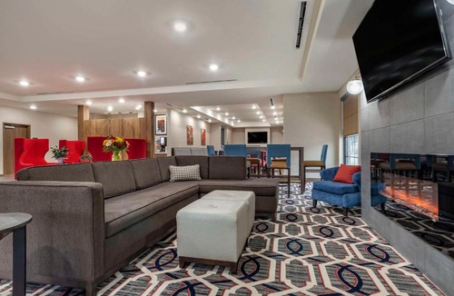 Tuscaloosa Hotel | Comfort Inn & Suites Downtown near University